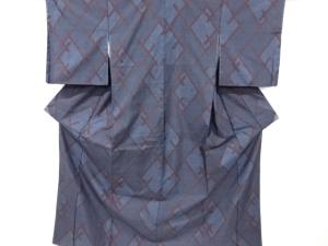 未使用品　乱れ格子模様織り出し本場泥大島紬着物(5マルキ)